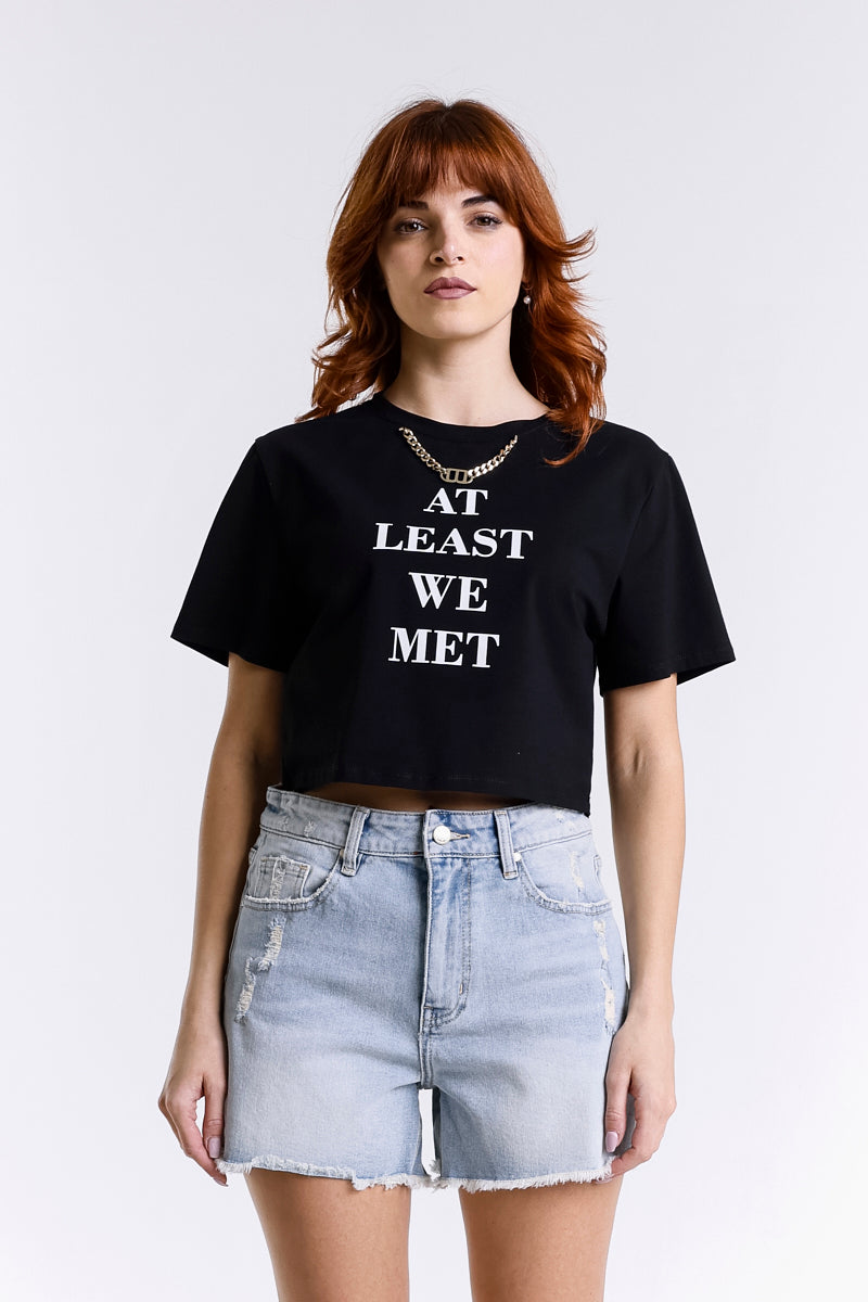 CROP TOP CON CATENA