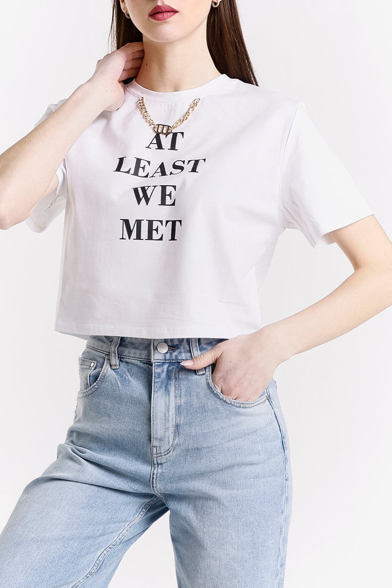 CROP TOP CON CATENA