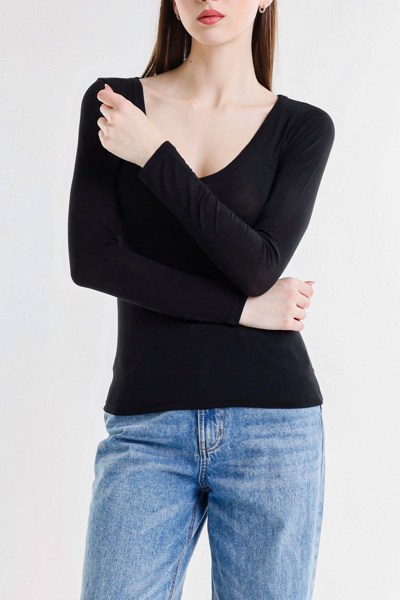 T-SHIRT SCOLLO A V
