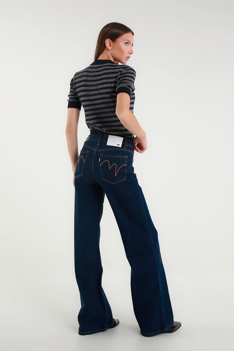 Jeans a zampa blu scuro a vita alta